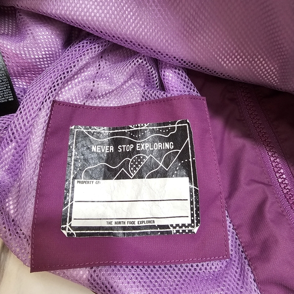 The North Face Purple Girls Jacket Medium 10-12 Dryvent Rain Coat Full Zip Hood - Picture 9 of 14